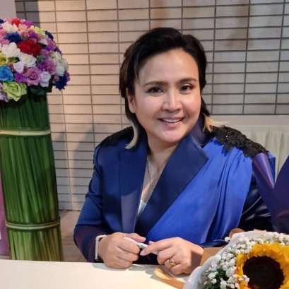 ครั้งแรก กับการเสียตังค์ดูคอนเสิร์ต ที่ต้องร้องว่า " คุณพระ!!! " ตั้งแต่เปิดประตูหอประชุม