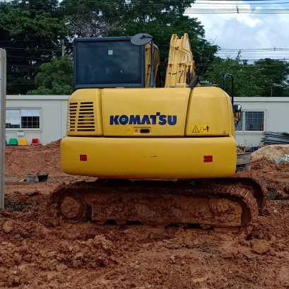 รถขุดโคมัสสุ PC70