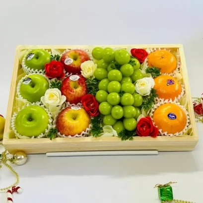 กระเช้าผลไม้ กระเช้าของขวัญ RB157 จัดตรีมคริสมาต ปีใหม่ จาก Redribbin