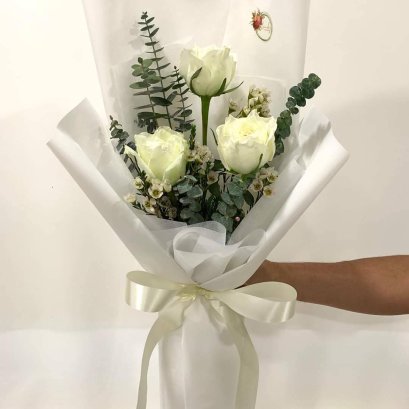 ช่อดอกกุหลาบสีขาว