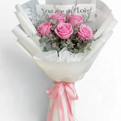 ช่อดอกกุหลาบสีชมพู ช่อดอกไม้วันวาเลนไทน์ ช่อดอกไม้วันเกิด LOVE051P