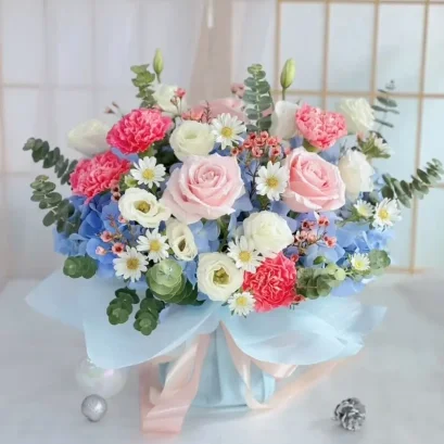 ช่อดอกไม้สวยๆ ช่อดอกไม้ส่งด่วน แจกันดอกไม้แสดงความยินดี RF002
