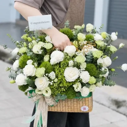 ช่อดอกไม้แจกันดอกไม้แสดงความยินดีสีขาวเขียว FW009-White