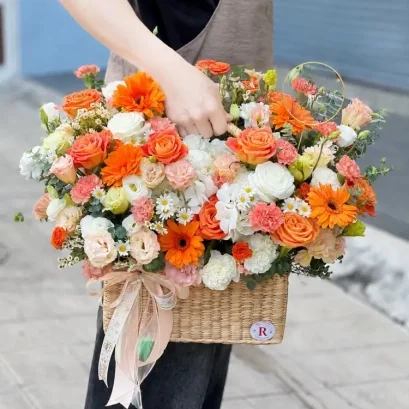 ช่อดอกไม้แสดงความยินดี โทนส้มขาว ช่อดอกไม้วันเกิดสีส้ม