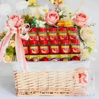 กระเช้ารังนก 12 ขวด ในตะกร้าดอกไม้ RB2333 REDRIBBIN