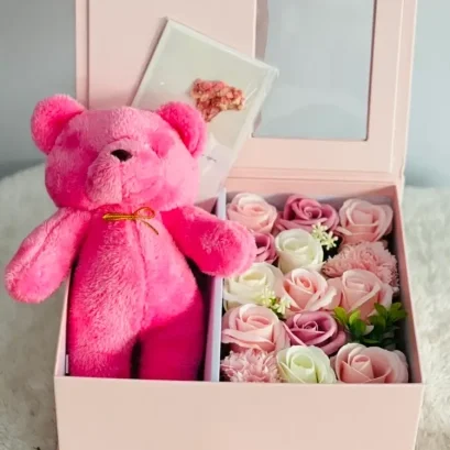 ของขวัญวันวาเลนไทน์ ตุ๊กตาหมี+ดอกไม้ LOVE014