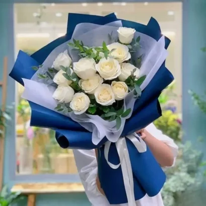 ช่อดอกกุหลาบขาว 14 ดอก FW060