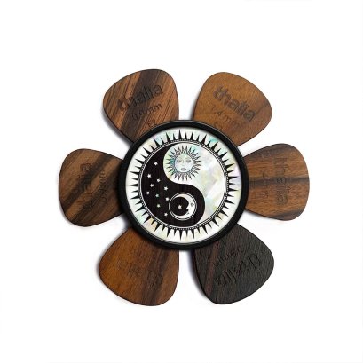 Thalia Yin Yang Night & Day Shell Pick Puck