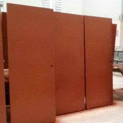 การทาสีทับประตูไฟเบอร์กลาส