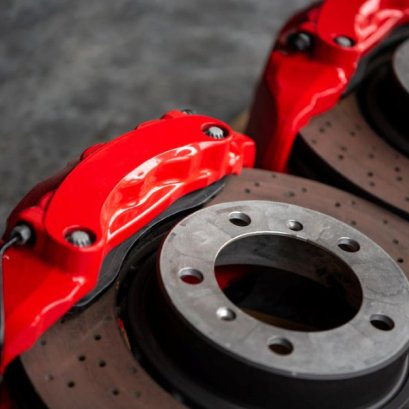 ผ้าเบรกญี่ปุ่น ยี่ห้อไหนดี รวมแบรนด์คุณภาพที่ช่างมืออาชีพแนะนำ