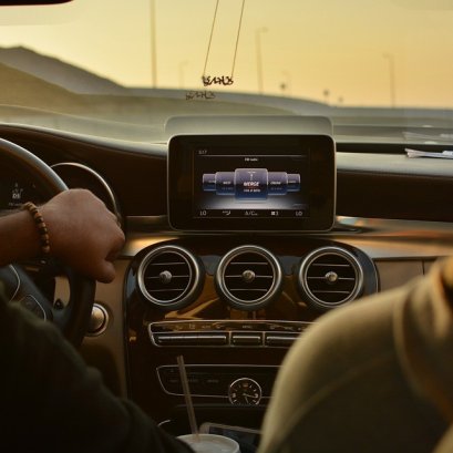 5 ไอเท็มเด็ดช่วยชีวิตที่ควรมีติดรถ ไม่ใช่แค่กล้องติดรถเท่านั้นที่คุณควรพกพา