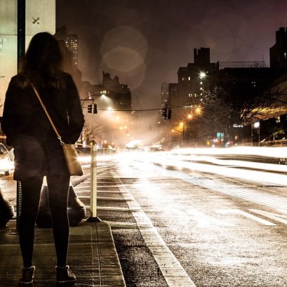 รับมือกับพวก “แกล้งล้มหน้ารถ” นอกจากมีกล้องติดรถยนต์แล้ว ใช้วิธีไหนได้บ้าง