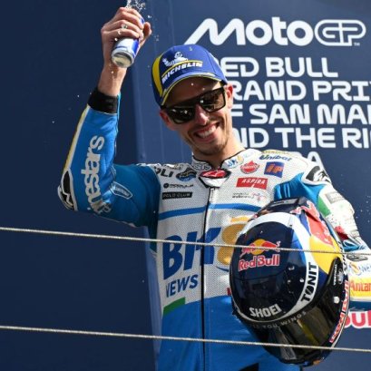 อเล็กซ์ มาร์เกซ ยอมถอยเพื่อยืนโพเดียมมิซาโน