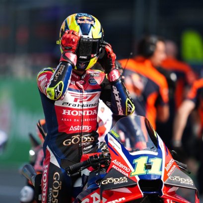 ดิโอโก้ โมเรร่า เผยเบื้องหลังยืมถุงมือ มาร์ก มาร์เกซ ประเดิมสนามแรกที่บุรีรัมย์