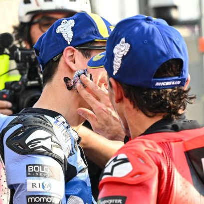 อเล็กซ์ มาร์เกซ เผยคำแนะนำจาก มาร์ก มาร์เกซ ก่อนคว้ารองแชมป์โลก MotoGP 2025