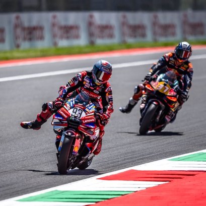 เปโดร อคอสต้า เผยสิ่งที่ได้เรียนรู้จากการดวล มาร์ก มาร์เกซ ในศึก Italian Grand Prix 2026