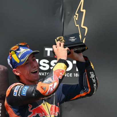 เปโดร อคอสต้า แฮปปี้คว้าดับเบิลโพเดียมที่เบอร์โน