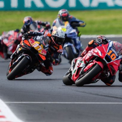 ลูก้า มารินี ซูฮก เปโดร อคอสต้า ป้องกันสุดแกร่งใน Indonesian Grand Prix 2025