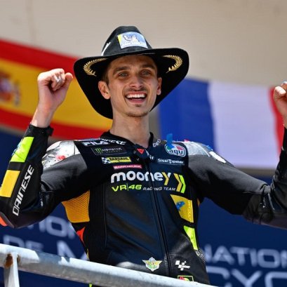 'ลูก้า มารินี' ปลื้มตัวลอย เจอไอดอลชมผลงานเฆเรซ