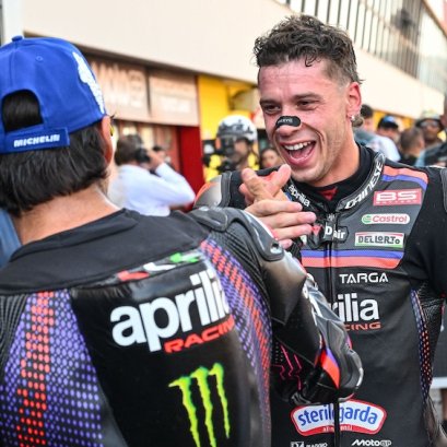 บอส Aprilia เปิดใจศึกชิงแชมป์โลก เบซเซคกี vs มาร์ติน ลั่น "ไม่ช้าก็เร็ว ต้องมีคนผิดหวัง"