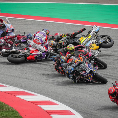 ใครคือนักบิดจอมล้มในศึก MotoGP 2023 เช็คสถิติกันเลย!