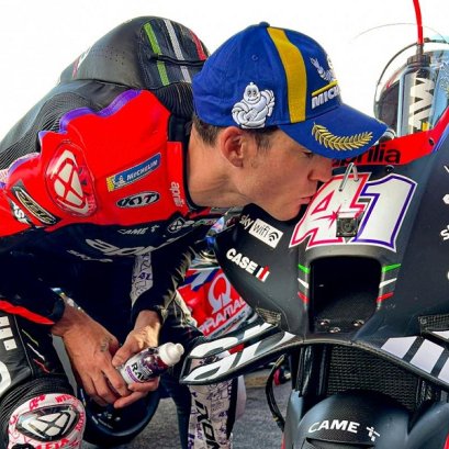 กระหึ่มอาร์เจนตินา! 'อเล็กซ์ เอสปาร์กาโร' พา 'Aprilia' คว้าชัยครั้งแรกใน MotoGP