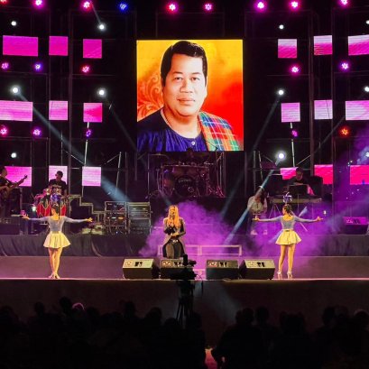 “ลูกนก สุภาพร” พร้อมเพื่อนศิลปินชื่อดัง ร่วมงานรำลึก “ไวพจน์ เพชรสุพรรณ”