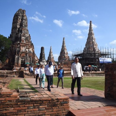 วธ. นำคณะทูตานุทูตเยี่ยมชมแหล่งประวัติศาสตร์ ผลักดัน "เมืองโบราณศรีเทพ" เป็นมรดกโลก