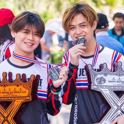 "ยูโม่-โชแปงค์" สองพี่น้องตระกูล "ศรีพงศ์เพา" ผงาดคว้าแชมป์กีฬาเจ็ตเซิร์ฟนานาชาติ