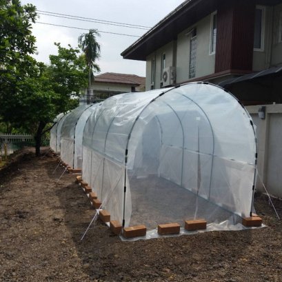 โรงเรือนสำเร็จรูปรูป ขนาด M 2.15 x 3.65 x 2.15 เมตร (กว้าง ยาว ลึก)