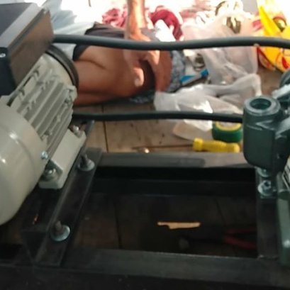 ปั้มลม Root Blower ขนาด 1.25 นิ้ว สำหรับการจ่ายอากาศใต้น้ำ