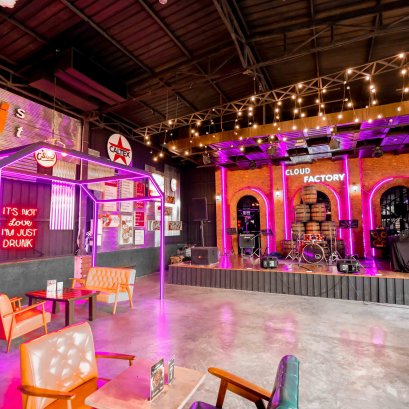 ร้านคลาวน์แฟคทอรี่ (CLOUD FACTORY)