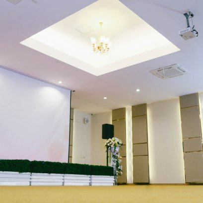 กนกธารา