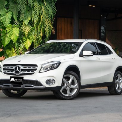 BENZ GLA200 Urban  Facelift