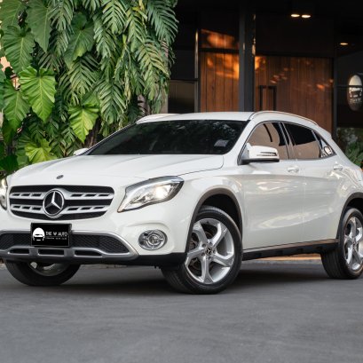 BENZ GLA200 Urban  Facelift