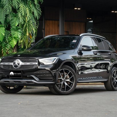 BENZ GLC300e 4Matic AMG Dynamic