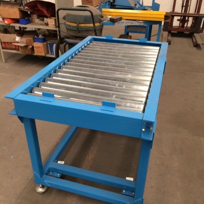ROLLER CONVEYOR
