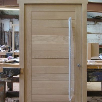 แนะนำประตูไม้จริงเอ็นจิเนียร์ ข้อดีเปรียบเทียบประตูไม้จริง