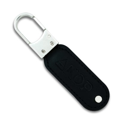 แฟลชไดร์ฟหนังพรีเมี่ยม สั่งผลิตพร้อมสลักหรือปั๊มโลโก้บริษัท ดีไซน์คลาสสิก ของขวัญที่ใช้งานได้จริง ทนทาน และช่วยเสริมสร้างภาพลักษณ์ที่น่าเชื่อถือขององค์กร