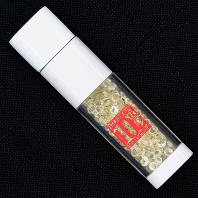 แฟลชไดร์ฟคริสตัลพรีเมี่ยม พร้อมทำโลโก้บริษัท วัสดุคริสตัลใส ดีไซน์หรูหราและโดดเด่น เหมาะสำหรับเป็นของขวัญองค์กรที่มีเอกลักษณ์