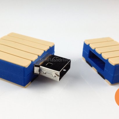 แฟลชไดร์ฟแฟนซี 2D/3D คุณภาพดี พร้อมบริการทำโลโก้บริษัท ของขวัญที่ใช้งานได้จริงและช่วยเสริมสร้างภาพลักษณ์ที่สร้างสรรค์ขององค์กร