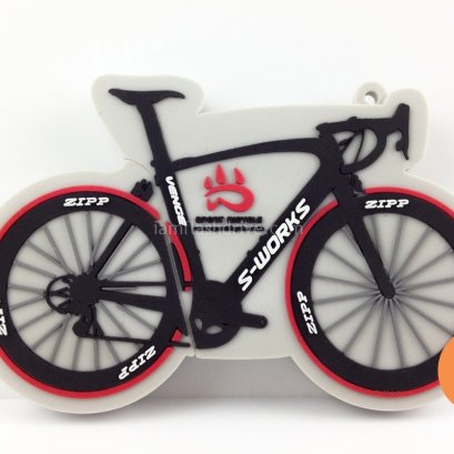 แฟลชไดร์ฟแฟนซี 2D/3D คุณภาพดี พร้อมบริการทำโลโก้บริษัท ของขวัญที่ใช้งานได้จริงและช่วยเสริมสร้างภาพลักษณ์ที่สร้างสรรค์ขององค์กร