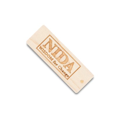 แฟลชไดร์ฟไม้พรีเมี่ยม พร้อมทำโลโก้บริษัท วัสดุไม้ธรรมชาติ เป็นเอกลักษณ์ เหมาะสำหรับเป็นของขวัญองค์กรที่โดดเด่นและเป็นมิตรกับสิ่งแวดล้อมขององค์กร