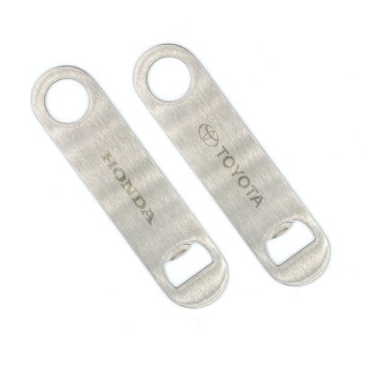 ที่เปิดขวดสแตนเลสพรีเมี่ยม สั่งผลิตพร้อมสลักหรือเลเซอร์โลโก้บริษัท ดีไซน์เรียบหรู แข็งแรง ทนทาน เหมาะสำหรับเป็นของขวัญองค์กรที่มีระดับ