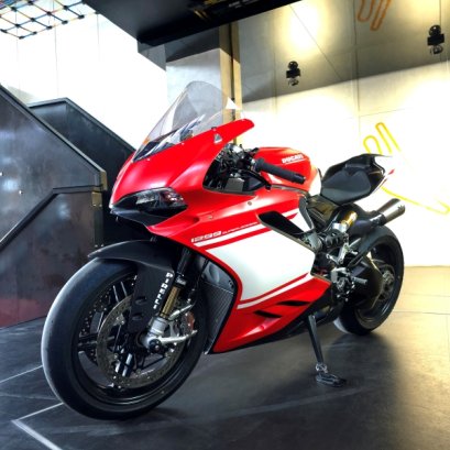 Ducati_1299_panigale_superleggera ซื้อขายรถดูคาติมือสองราคาถูก bike for sale ของแต่งรถ ราคาถูก akrapovic ท่ออาคาโพวิค brembo ปั๊มเบรมโบ้ gp4rx