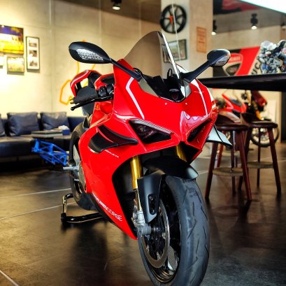 ducati panigale v4s ท่ออาคา akrapovic brembo รถดูคาติมือสองราคาถูก
