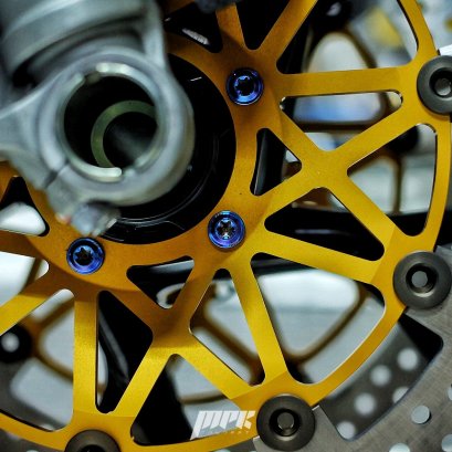 Brembo HP_SuperSport_V4_V2_panigale 208B85911 จานเบรคเบรมโบ้ จานทอง Streetfighter 1199 1299 นอตไทเทเนียม proti