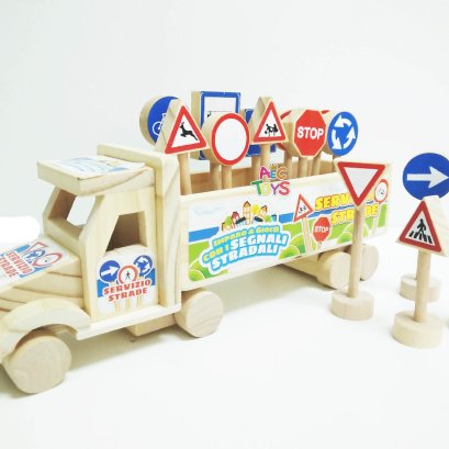 รถไม้สร้างทางบรรทุก ป้ายจราจร 12 ชิ้น (ไม้)