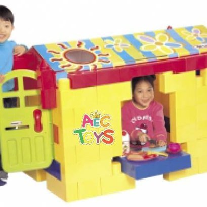 ตัวต่อเลโก้ยักษ์ บ้านหรรษาพาเพลิน