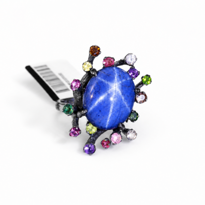 Tanusorn Natural Star Sapphire 39.6 carat Ring Featuring a Sparkling semi precious Gemstone